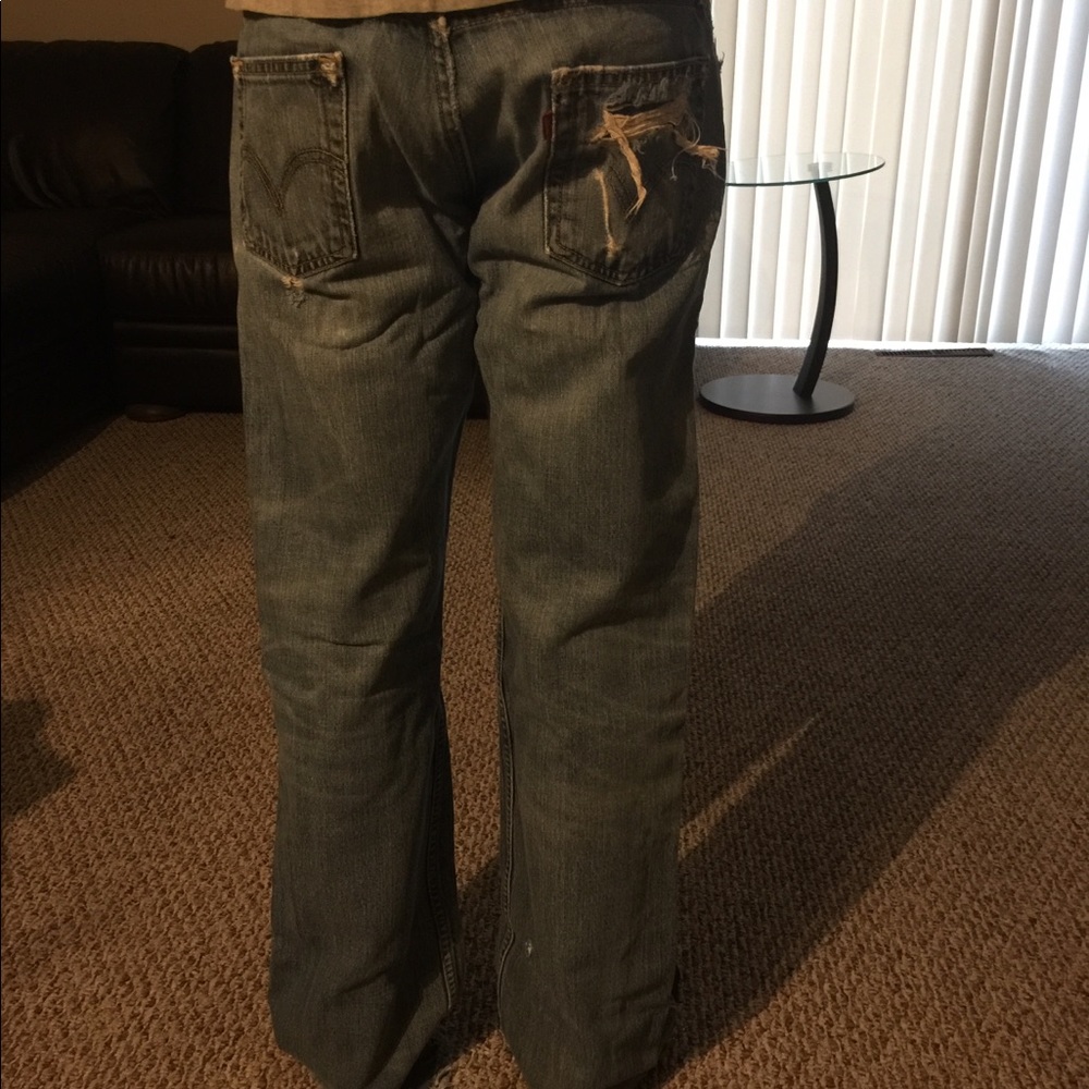 Levi’s distressed jean - Picture 4 of 4